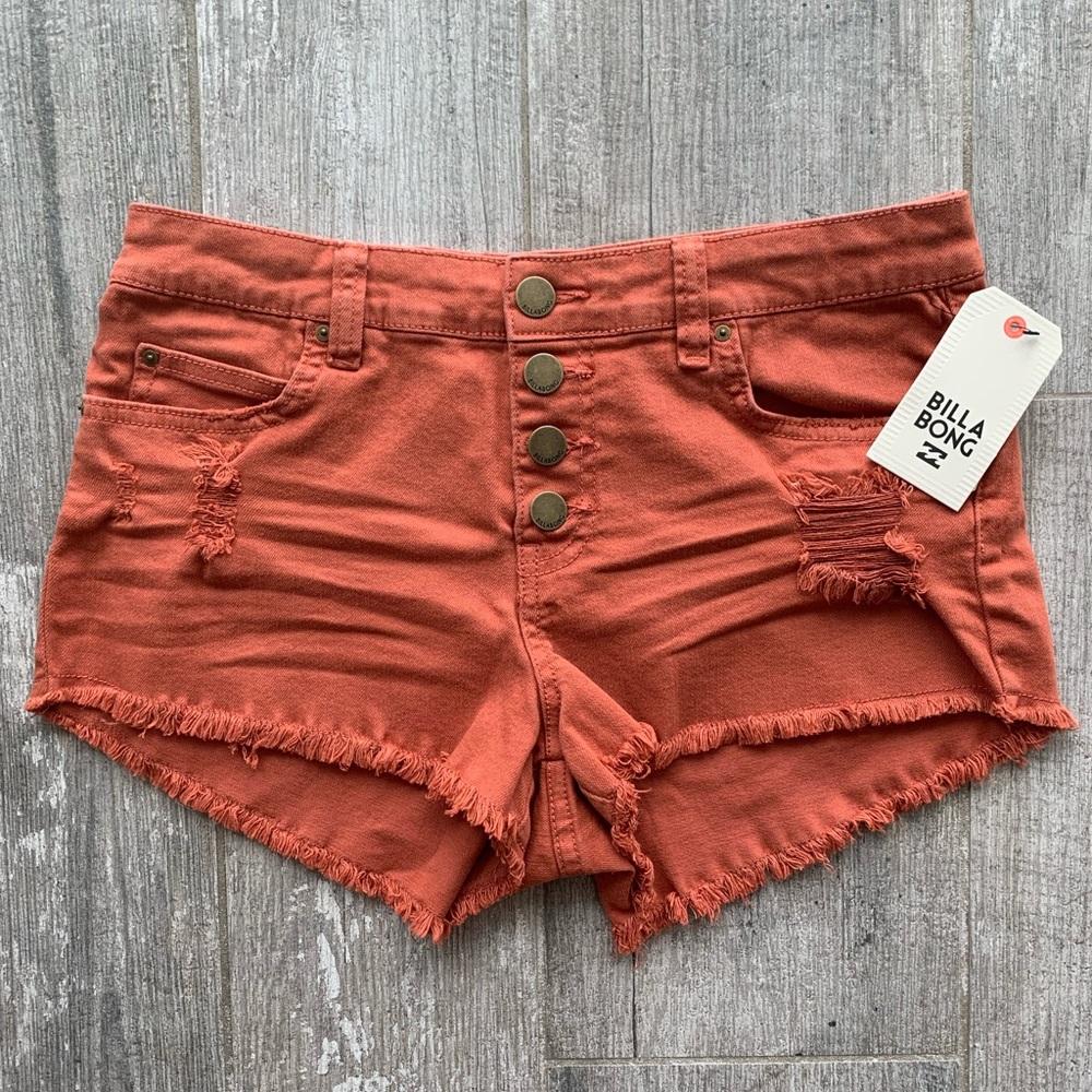 π₯π₯BILLABONG - DISTRESSED DENIM SHORTπ₯π₯ - Picture 2 of 4